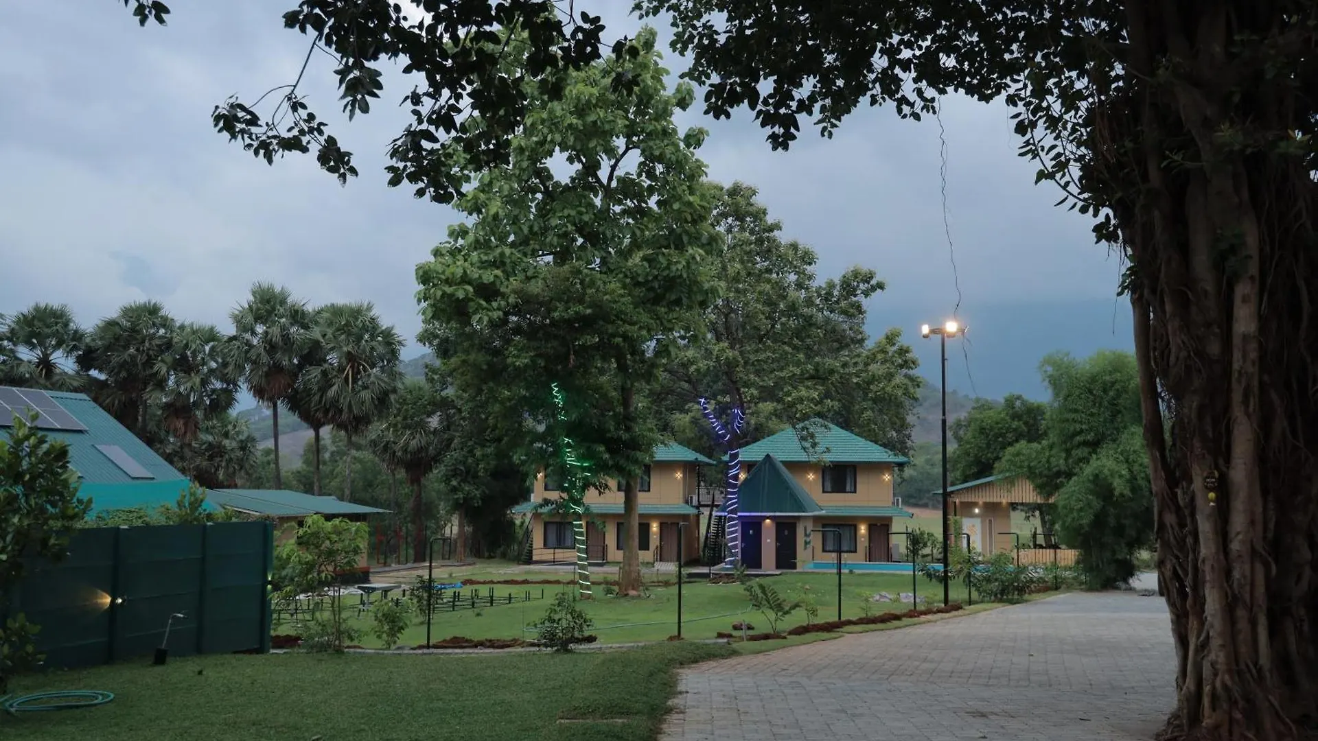 Hotel Kava Eco Camp And Caravan Park, Manthuruthy,Malampuzha- Anakkal Road, Palakkad Dist